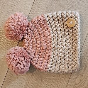 Hand Knit PomPom Toque